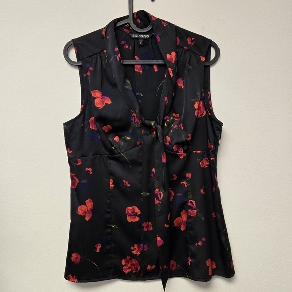 Express Floral Sleeveless Blouse Black Red M - Picture 1 of 8